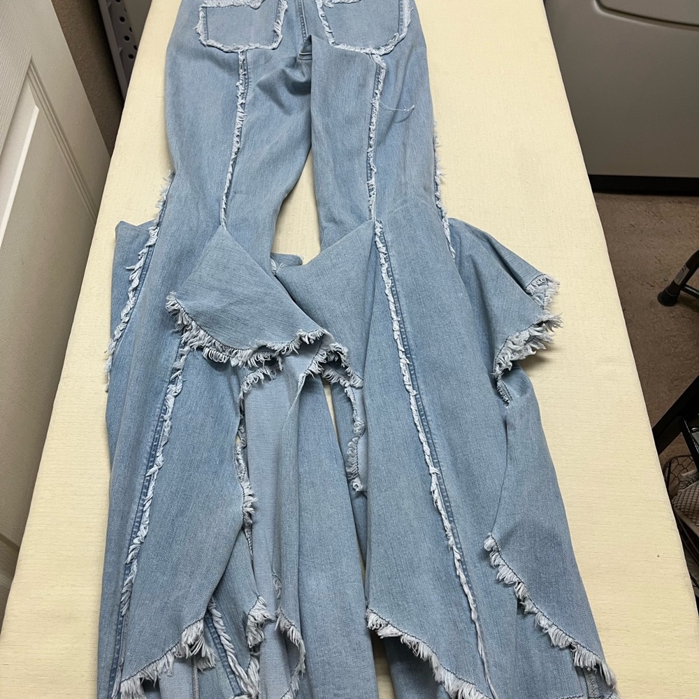 Finesse XS Reagan blue frayed flare jeans - Picture 9 of 14
